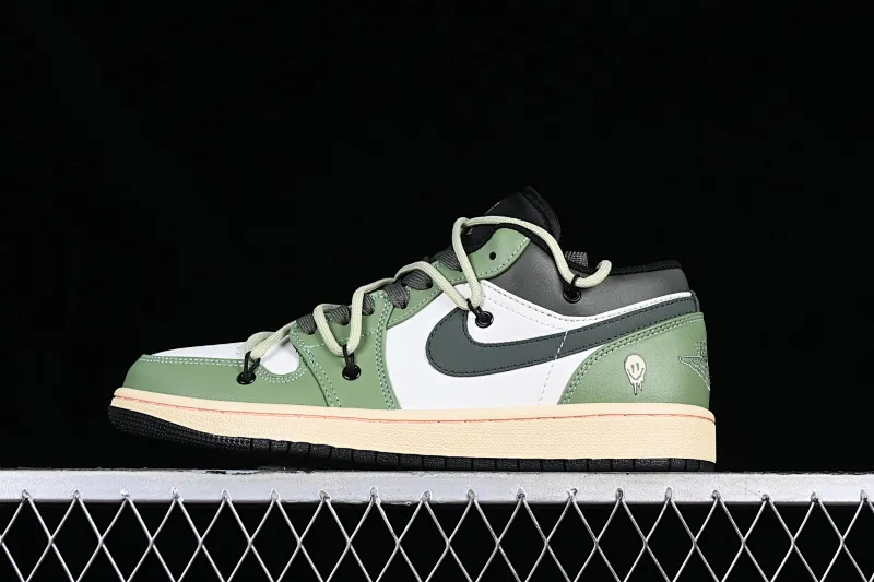 All categories Air Jordan Jordan series basketball shoes Air Jordan 1 Low Z version Air Jordan 1 Low AJ1 Joe 1 strap deconstruction low-top basketball shoes 553558-062